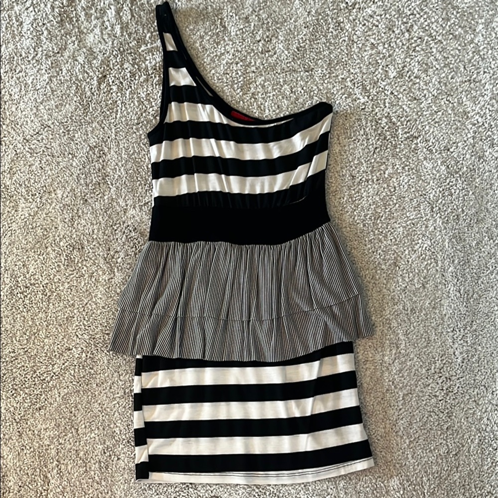 Black and White Striped One-Shoulder Dress
